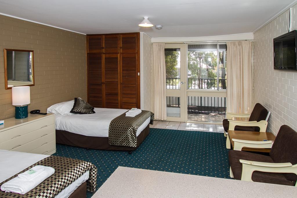 Blayney Leumeah Motel Екстер'єр фото